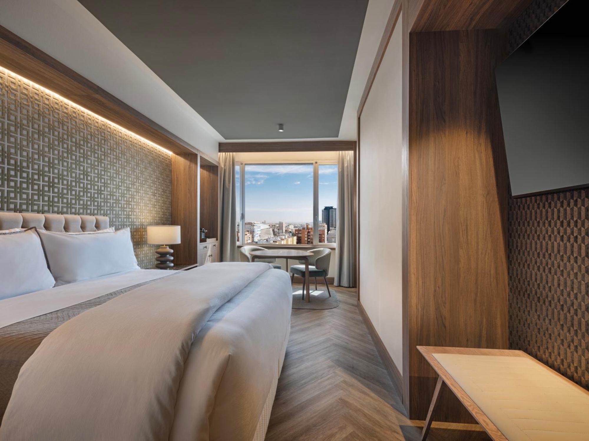 Отель The Westin Madrid Cuzco Экстерьер фото