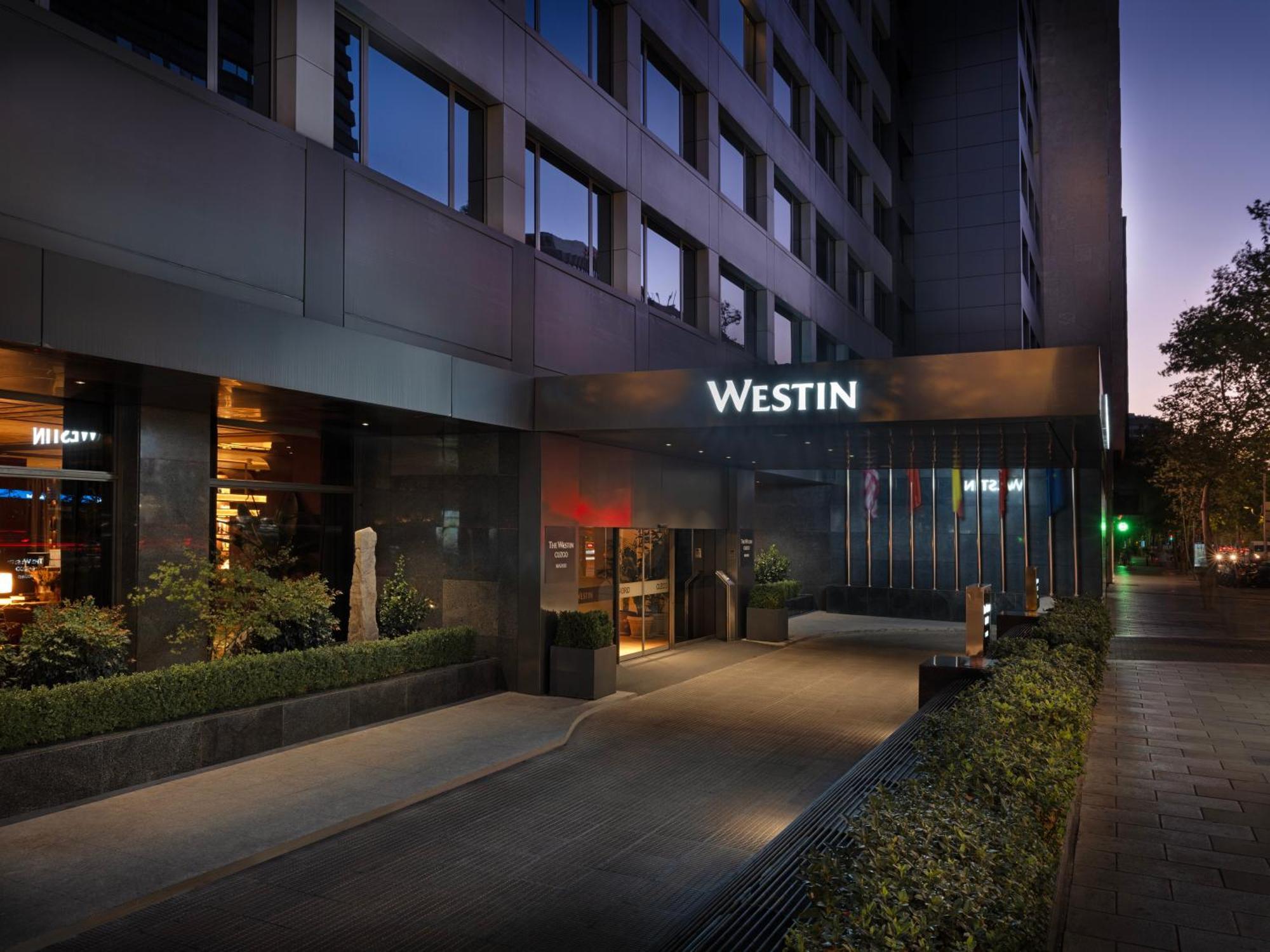 Отель The Westin Madrid Cuzco Экстерьер фото