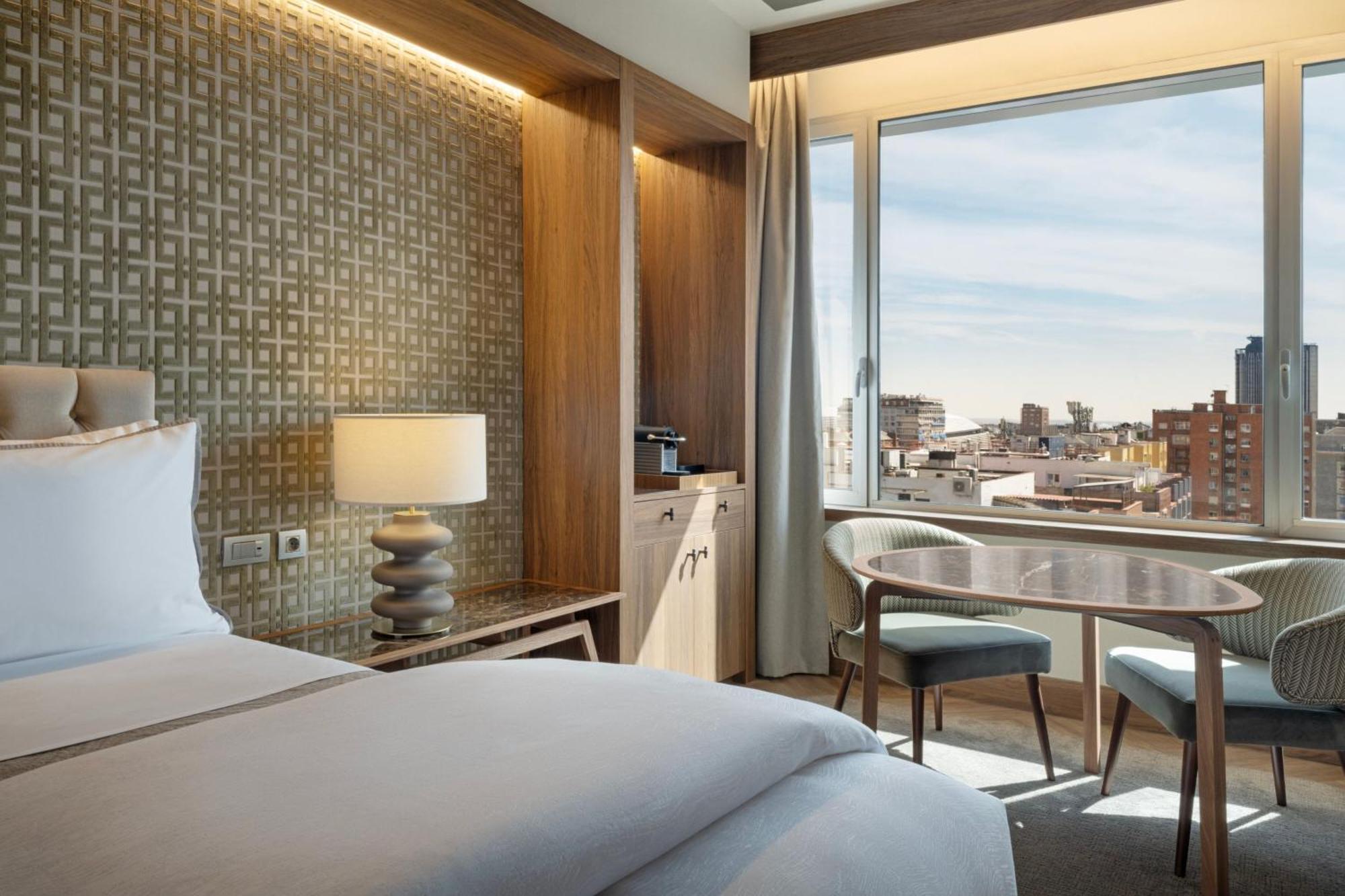 Отель The Westin Madrid Cuzco Экстерьер фото