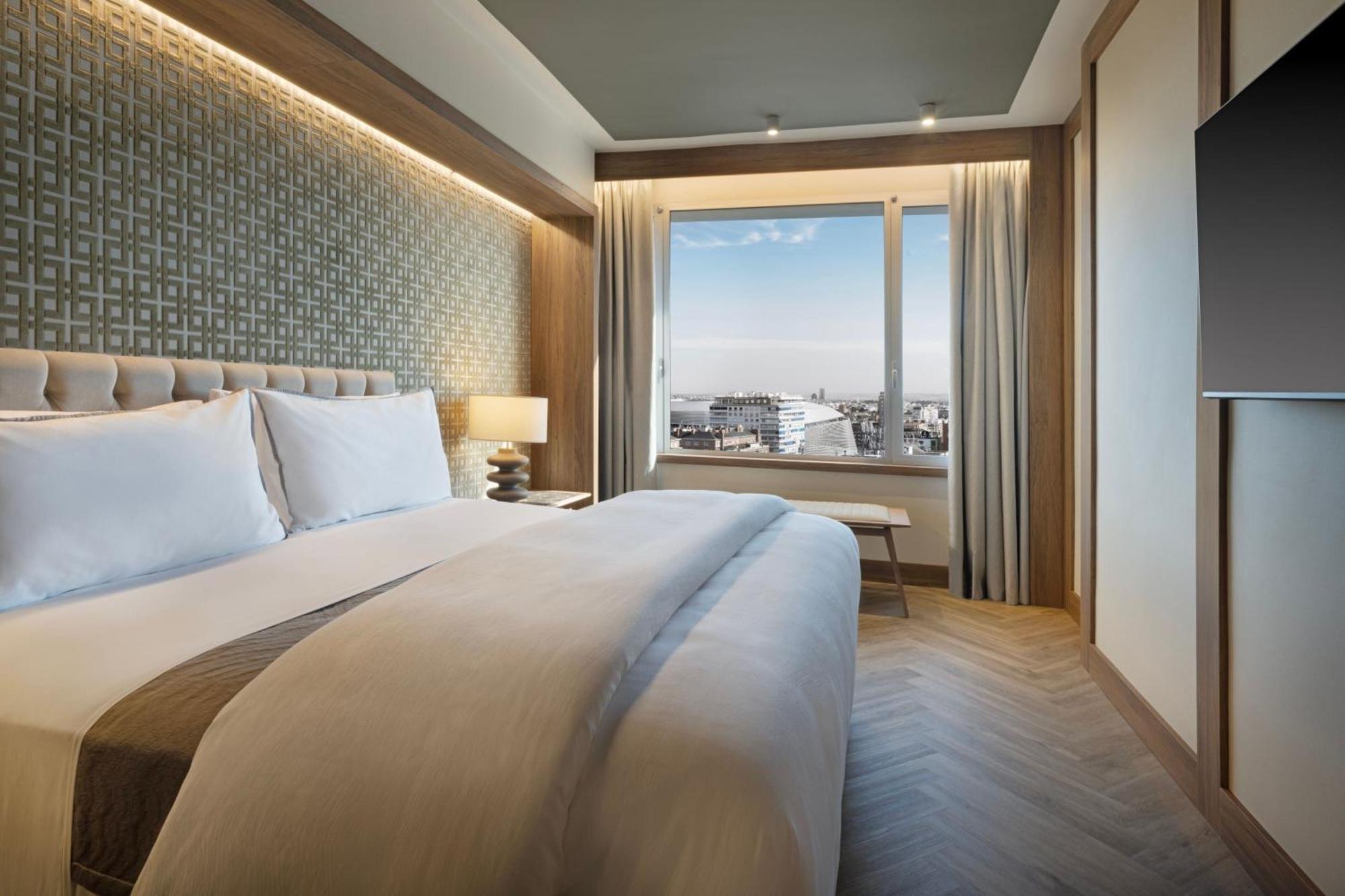 Отель The Westin Madrid Cuzco Экстерьер фото