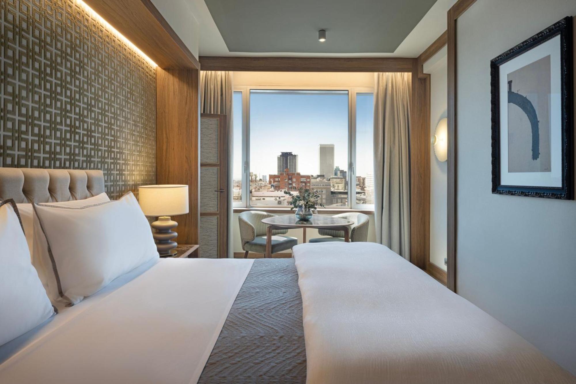 Отель The Westin Madrid Cuzco Экстерьер фото