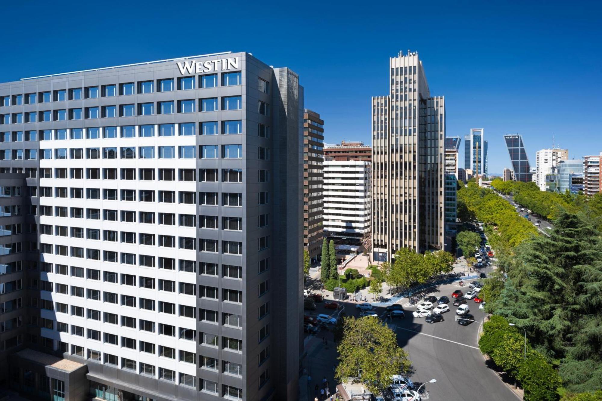 Отель The Westin Madrid Cuzco Экстерьер фото