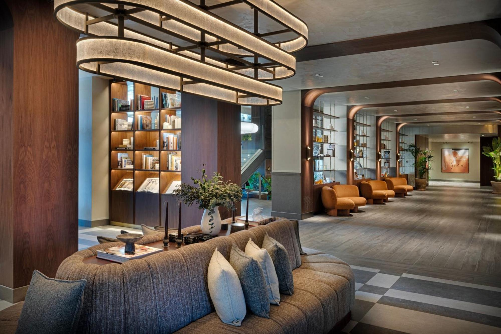 Отель The Westin Madrid Cuzco Экстерьер фото